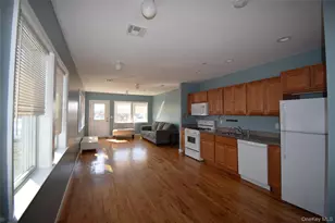 9963 Lockwood Ct, Howard Beach, NY 11414 - Photo 4