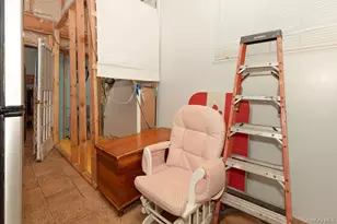 246 Weyman Ave, New Rochelle, NY 10805 - Photo 24