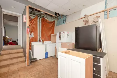 246 Weyman Avenue, New Rochelle, NY 10805 - Photo 32