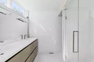 17 Romana Dr, Hampton Bays, NY 11946 - Photo 12