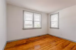 32-12 208th St, Bayside, NY 11361 - Photo 6