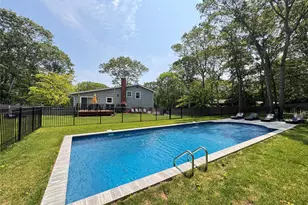 3 Debbie Trail, Hampton Bays, NY 11946 - Photo 2