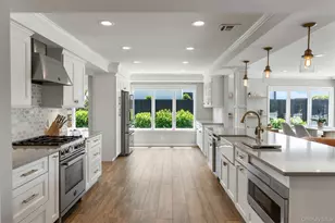 22 Viking Dr, West Islip, NY 11795 - Photo 14