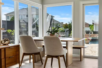 22 Viking Drive, West Islip, NY 11795 - Photo 10