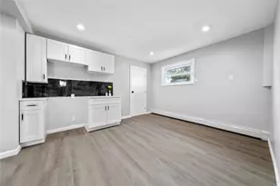 38 Moffitt Blvd, East Islip, NY 11730 - Photo 16