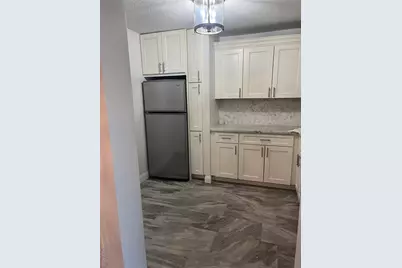 2 Bay Club Drive #10B, Bayside, NY 11360 - Photo 4