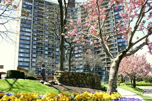 2 Bay Club Dr, Bayside, NY 11360 - Photo 18