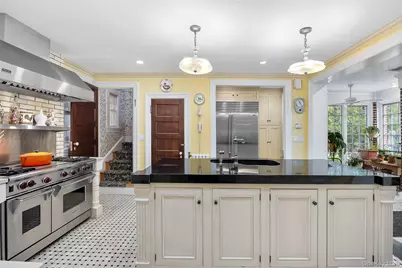 127 #1 Beverly Road, Douglaston, NY 11363 - Photo 12