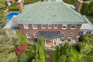 1-27 Beverly Rd, Douglaston, NY 11363 - Photo 4