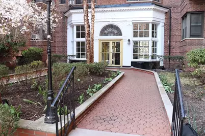 69-40 Yellowstone Boulevard #207, Forest Hills, NY 11375 - Photo 1