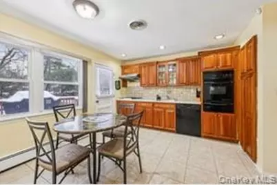 14 Westlyn Drive, Bardonia, NY 10954 - Photo 12