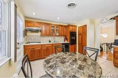 14 Westlyn Drive, Bardonia, NY 10954 - Photo 14