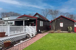 9 Reinhart Ct, Melville, NY 11747 - Photo 26