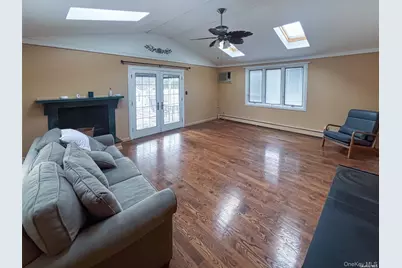 9 Reinhart Court, Melville, NY 11747 - Photo 16