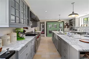 339 Duck Pond Rd, Locust Valley, NY 11560 - Photo 14