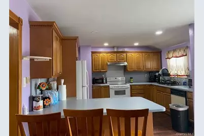 171 Minrol Street, Port Jefferson Station, NY 11776 - Photo 8