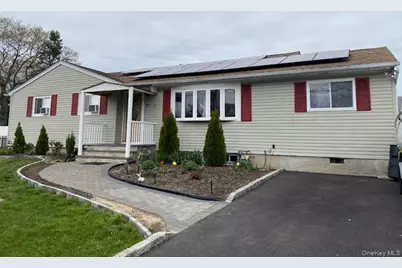 171 Minrol Street, Port Jefferson Station, NY 11776 - Photo 2