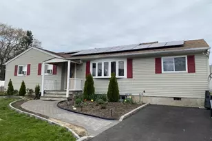 171 Minrol St, Port Jefferson Station, NY 11776 - Photo 2