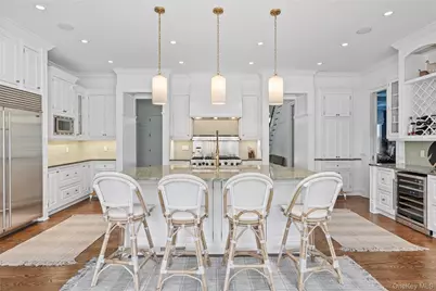 327 Georgica Road, East Hampton, NY 11937 - Photo 8