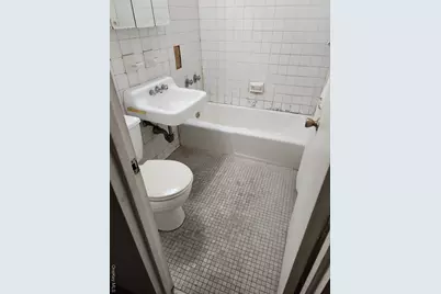 2550 Olinville Avenue #8M, Bronx, NY 10467 - Photo 8