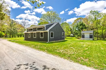 60A Union Avenue, Center Moriches, NY 11934 - Photo 38