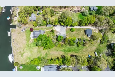 60A Union Avenue, Center Moriches, NY 11934 - Photo 46