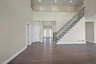 47 Dartmouth Dr, Poughkeepsie, NY 12603 - Photo 16