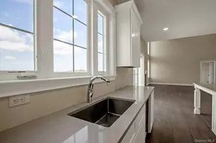 47 Dartmouth Dr, Poughkeepsie, NY 12603 - Photo 12