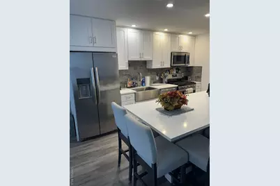 241-20 Northern Boulevard #1M, Douglaston, NY 11362 - Photo 8