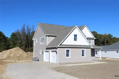 5 Colonels Path, Manorville, NY 11949 - Photo 2