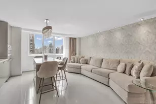 345 E 93rd St, New York, NY 10128 - Photo 1