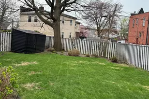 111-54 178th Pl, Addisleigh Park, NY 11433 - Photo 8