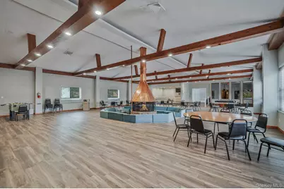 51 Pointe Circle S #51, Coram, NY 11727 - Photo 28