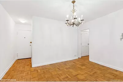 104-20 68 Drive #B19, Forest Hills, NY 11375 - Photo 4