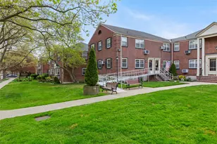 213-15 73rd Ave, Oakland Gardens, NY 11364 - Photo 12