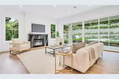 80 The Oaks, Roslyn, NY 11576 - Photo 22