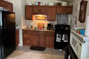 76 Samuel St, Ronkonkoma, NY 11779 - Photo 4