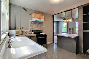 635 N Division St, Peekskill, NY 10566 - Photo 16