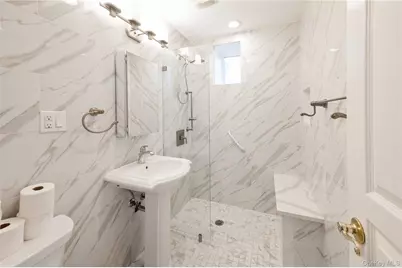 258 Longstreet Avenue, Bronx, NY 10465 - Photo 18