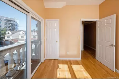 258A Longstreet Avenue, Bronx, NY 10465 - Photo 8