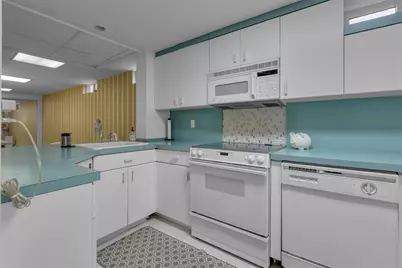 330 Scudder Avenue, Northport, NY 11768 - Photo 18