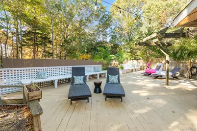 20 Norfolk Drive, White Sulphur Springs, NY 11937 - Photo 18