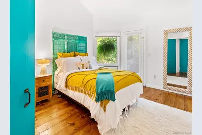 20 Norfolk Drive, White Sulphur Springs, NY 11937 - Photo 8