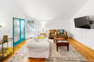 20 Norfolk Dr, White Sulphur Springs, NY 11937 - Photo 4