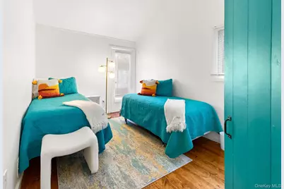 20 Norfolk Drive, White Sulphur Springs, NY 11937 - Photo 10