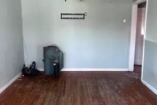 119 Broadfield Rd, Hempstead, NY 11550 - Photo 4