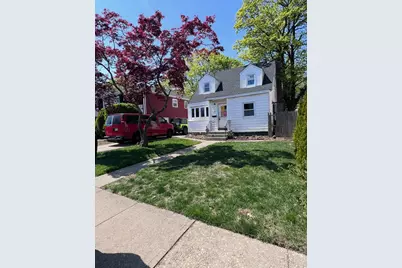 119 Broadfield Road, Hempstead, NY 11550 - Photo 1