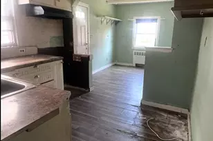 119 Broadfield Rd, Hempstead, NY 11550 - Photo 6