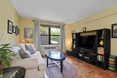 52-15 65 Place #2A, Maspeth, NY 11378 - Photo 8