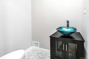 539 Split Rock Rd, Syosset, NY 11791 - Photo 16